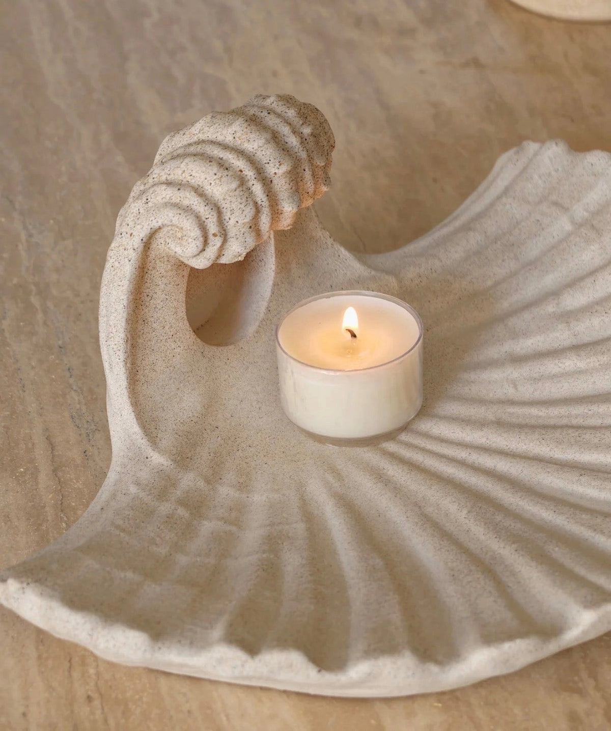 Applique murale porte-bougie en coquillage et grès naturel – Décoration murale sculpturale artisanale en coquillage, lampe bougie bohème côtière pour intérieur