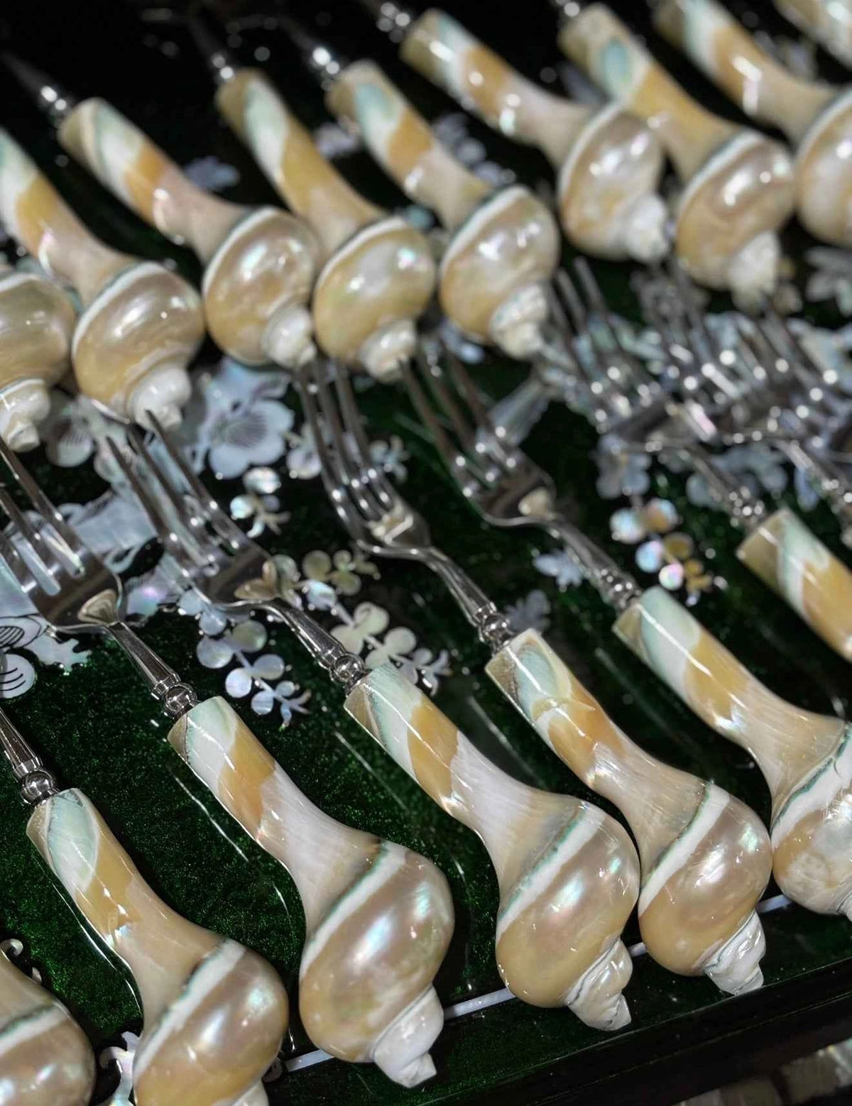 Natural Conch Shell Spoon & Fruit Fork Set