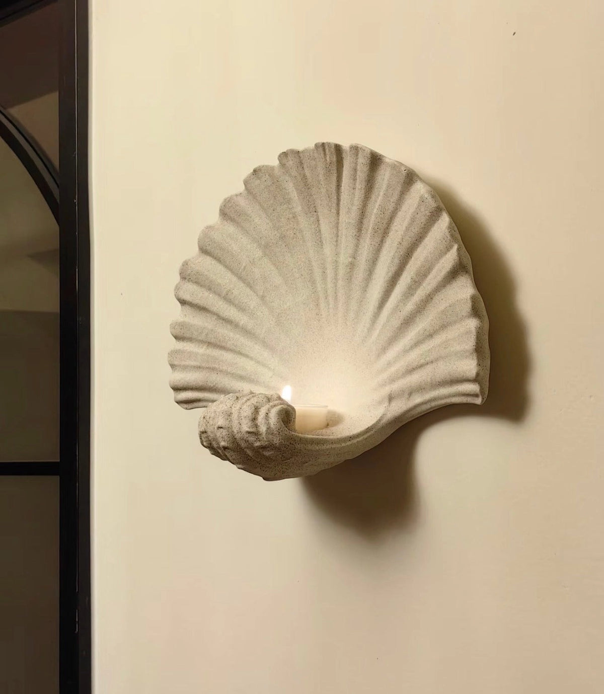 Applique murale porte-bougie en coquillage et grès naturel – Décoration murale sculpturale artisanale en coquillage, lampe bougie bohème côtière pour intérieur